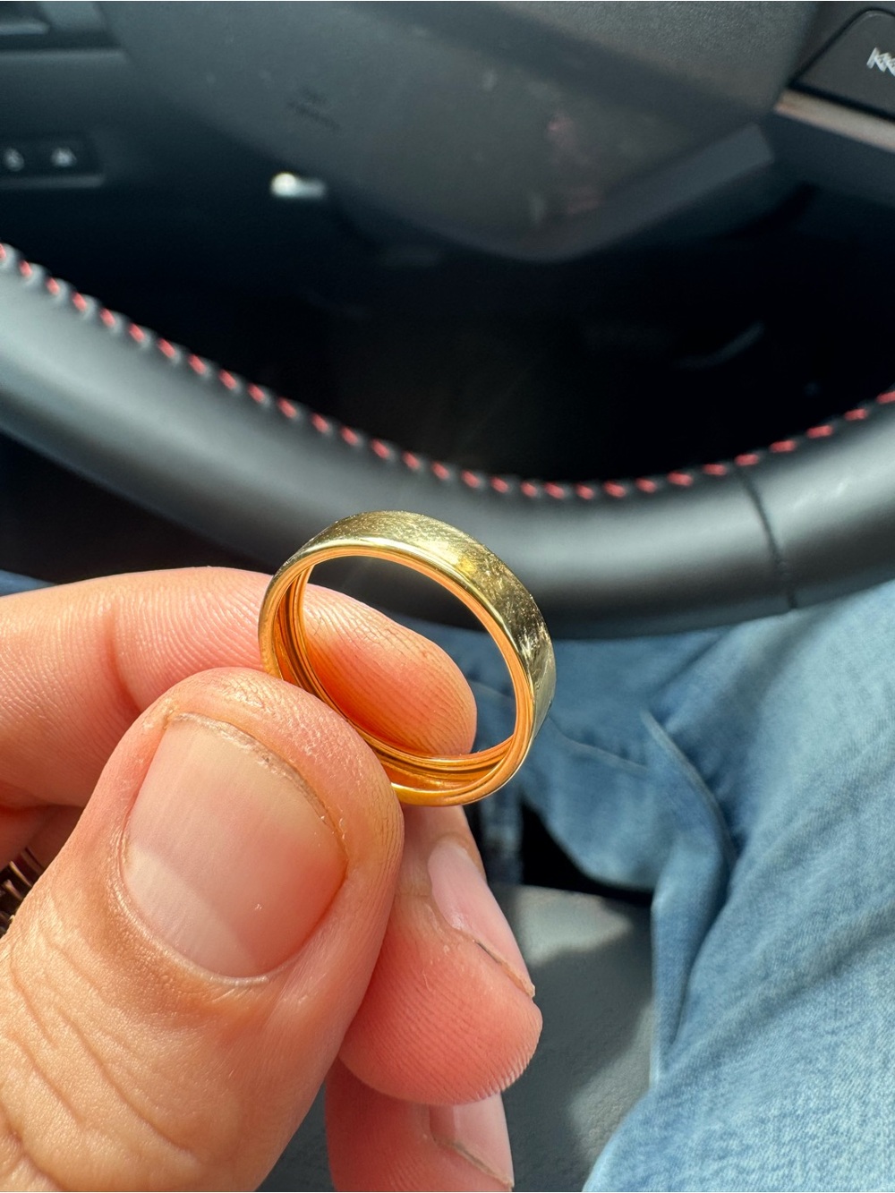 Authentic vintage 10k Gold Band Ring - Picture 8 of 13